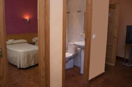 Hostal Le Vintage Ávila Εξωτερικό φωτογραφία