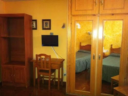 Hostal Le Vintage Ávila Εξωτερικό φωτογραφία